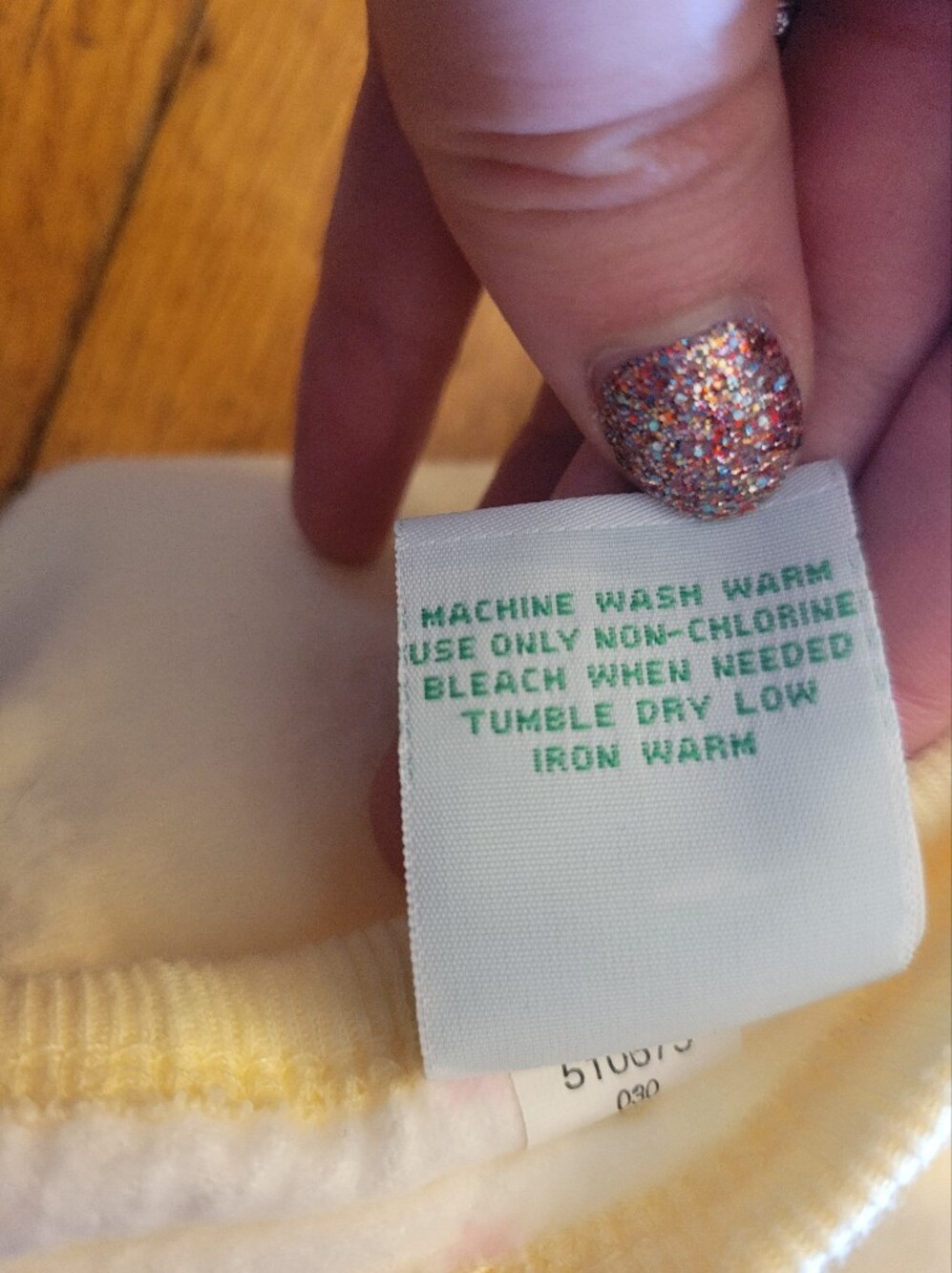 Circo Cream Triangle Swaddle with Star and Moon Detail - Picture 5 of 7